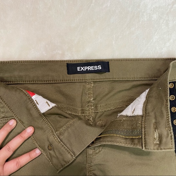 Express shorts midrise army green size 2 - Picture 3 of 5